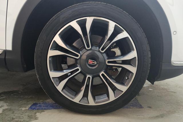 Red flag HS5 id 3823636 из Китая 14