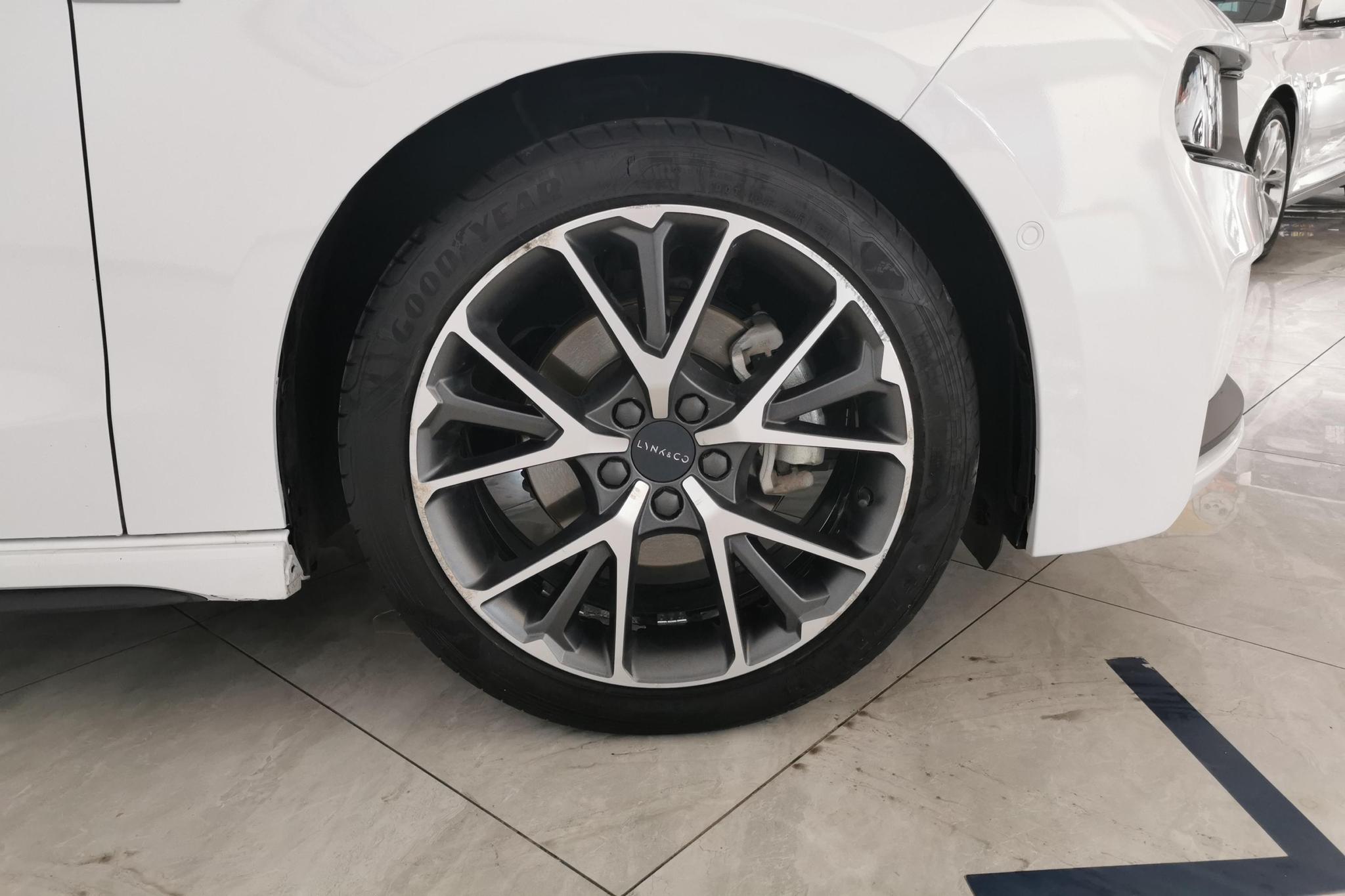 Lynk & Co 03 2022 1.5TD DCT Pro