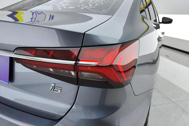 Roewe i5 id 3840702 из Китая 13