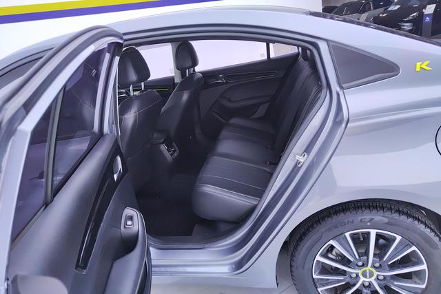 Roewe i5 id 3840702 из Китая 16