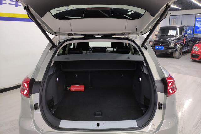 Red flag HS5 id 3768814 из Китая 11