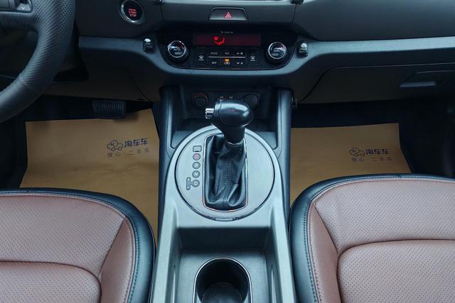 KIA Sportage 2015 — фото 14
