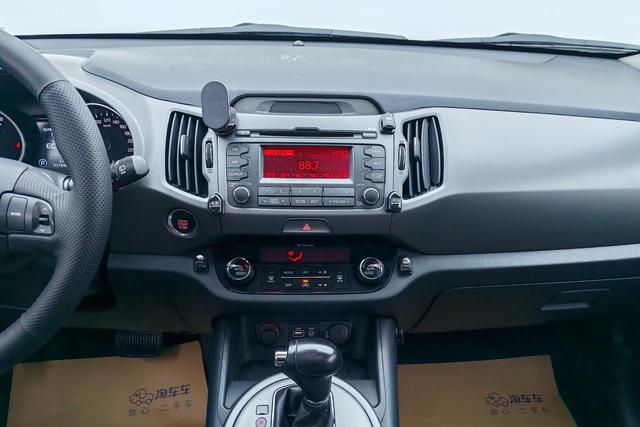 KIA Sportage 2015 — фото 12