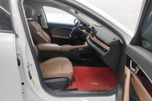 Pentium B70 2025 Белый из Китая