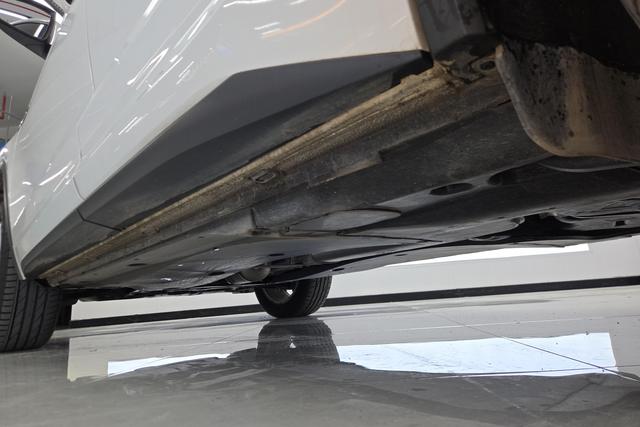 Skoda Kodiak 2024 Белый из Китая, фото 3