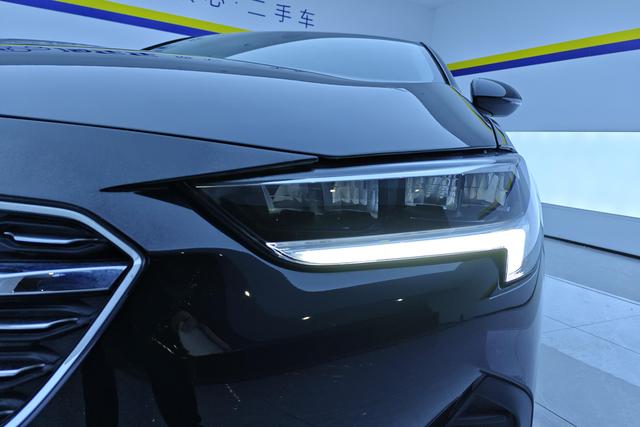 Buick Regal id 3810665 из Китая 7