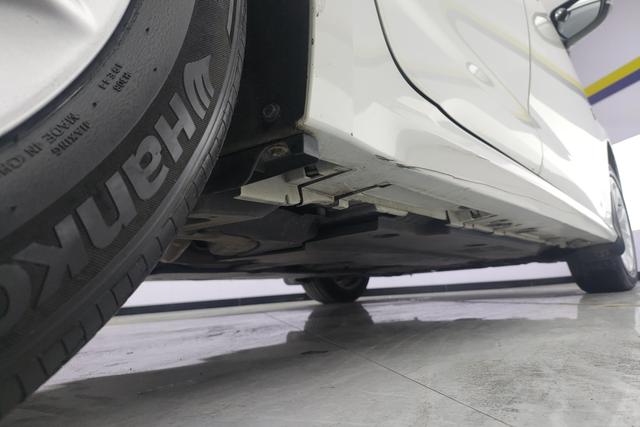 Toyota Corolla 2019 Белый из Китая