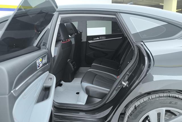 Volkswagen Lamando 2025 L 280 TSI DSG — фото 16