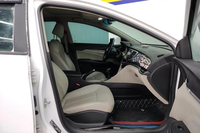 Buick Yinglang 2020 Белый из Китая, фото 5