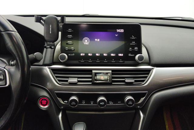 Honda Accord 2018 — фото 12