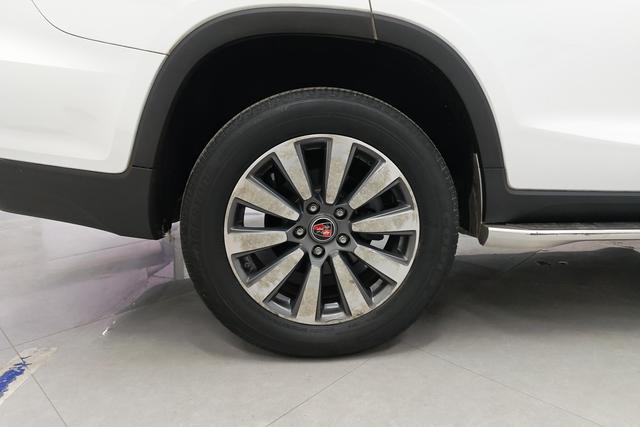 Roewe RX8 2018 — фото 10