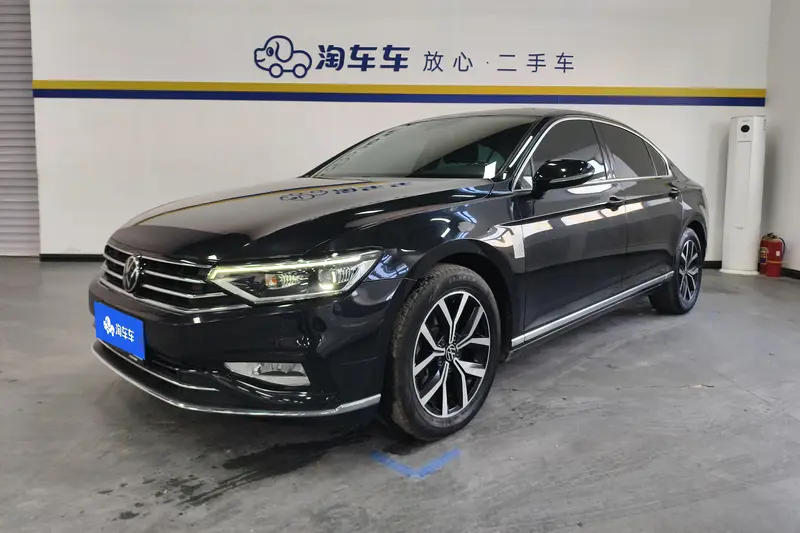 Volkswagen Magotan 330 TSI DSG — фото 1