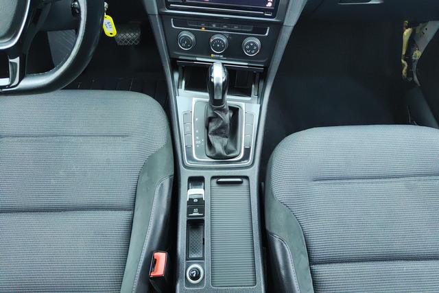 Volkswagen Golf 2019 Белый из Китая, фото 4