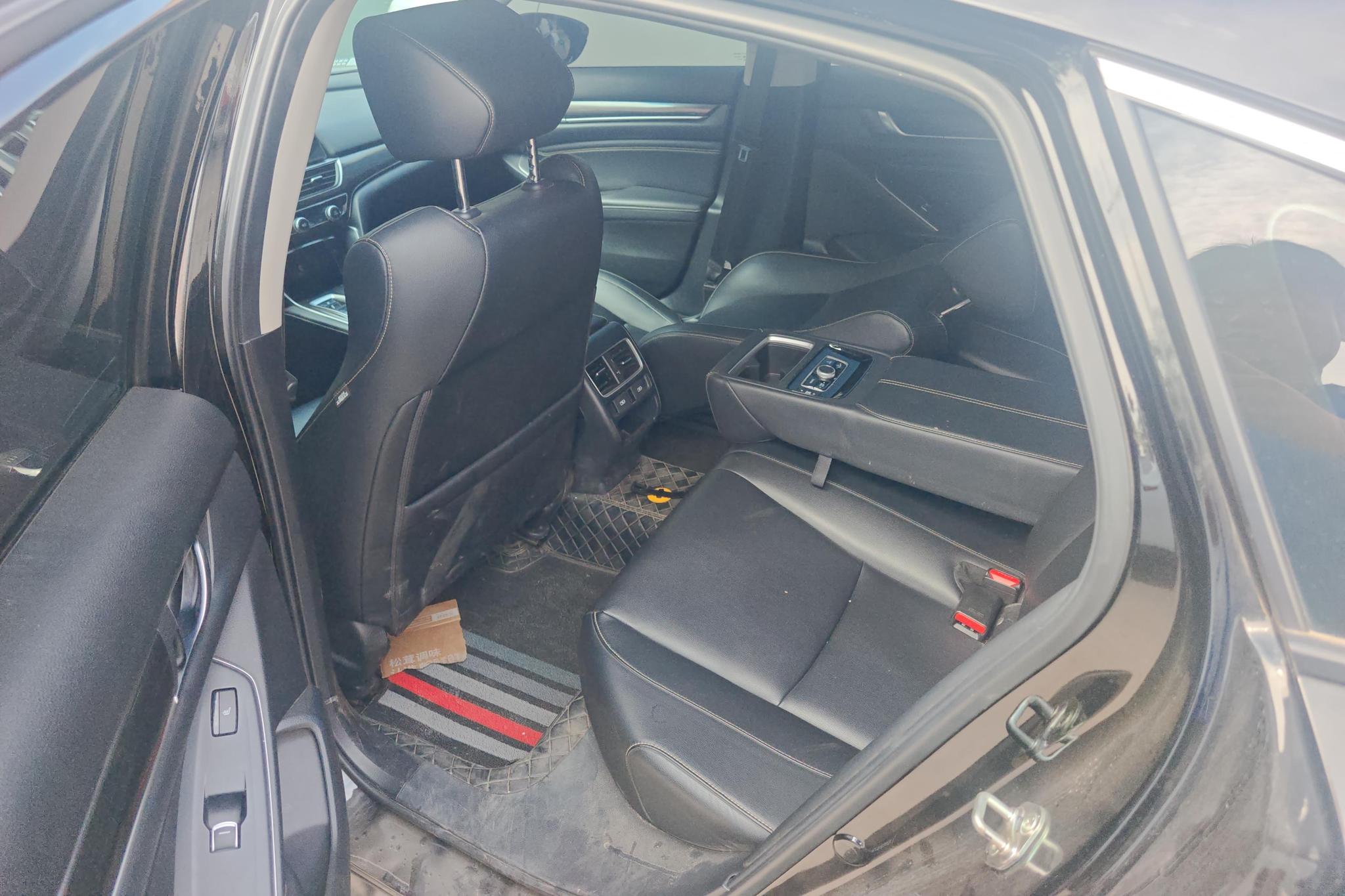 Honda Accord id 4437658 из Китая 10