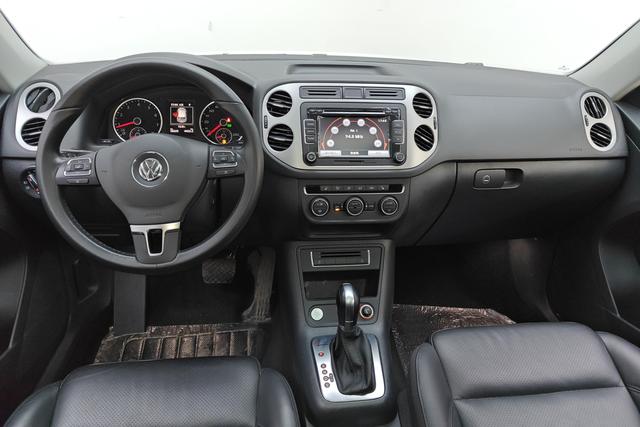 Volkswagen Tuguan 2015 — фото 12