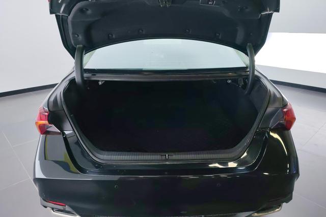 Toyota AVALON 2023 — фото 17