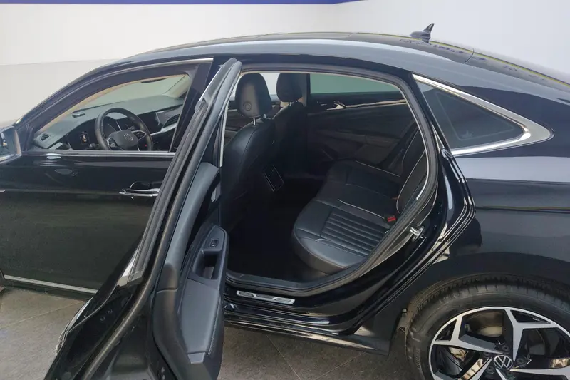 Volkswagen Passat — фото 8