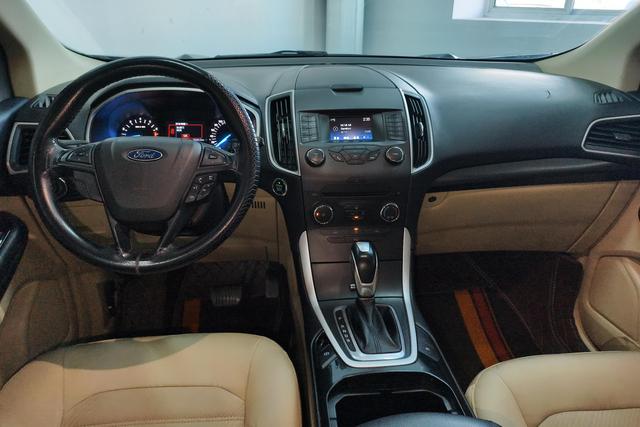Ford Edge 2018 Eco Boost 245 2 WD 5 V — фото 11