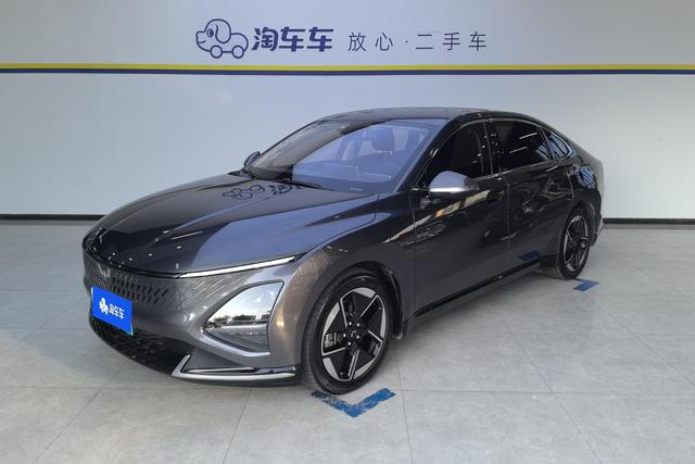 Wuling Starlight 2023 — фото 1