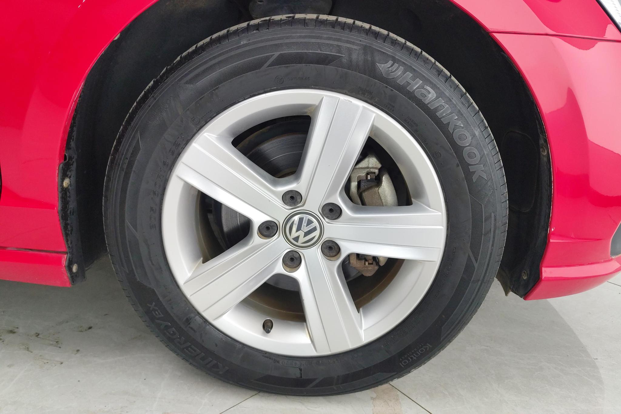 Volkswagen Lamando 2021 230TSI DSG