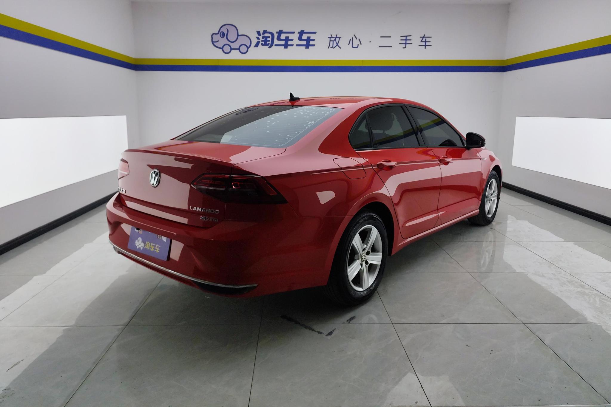 Volkswagen Lamando 2021 230TSI DSG