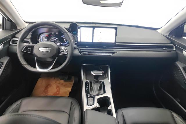 Geely Automobile Emgrand 2024 Белый из Китая