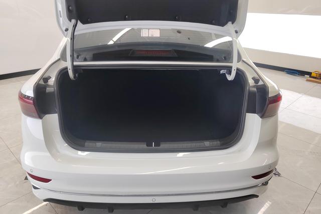 Geely Automobile Emgrand id 3785678 из Китая 8