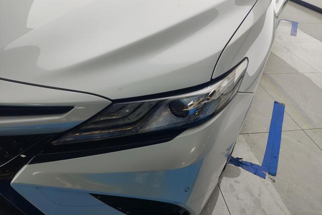 Toyota Camry 2019 — фото 4