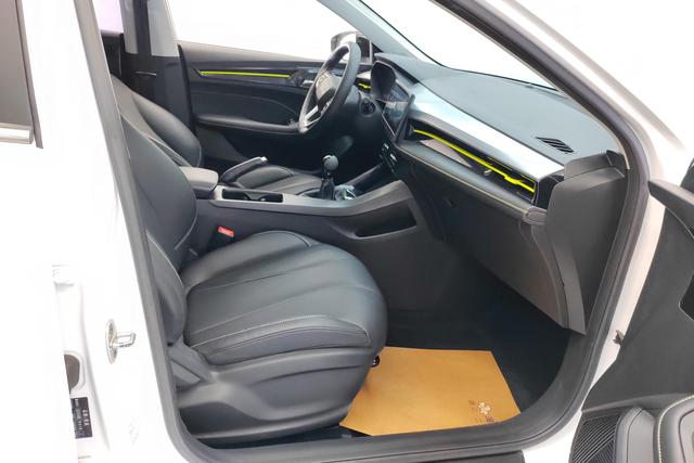 Roewe i5 2022 Белый из Китая, фото 4