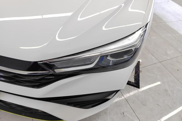 Roewe i5 id 3804384 из Китая 9