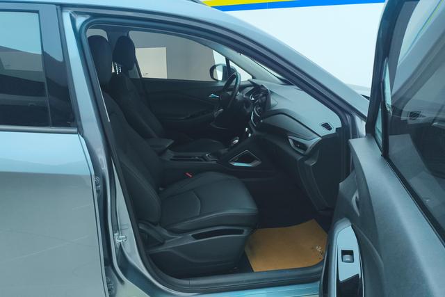 Chevrolet Volando 2018 — фото 15