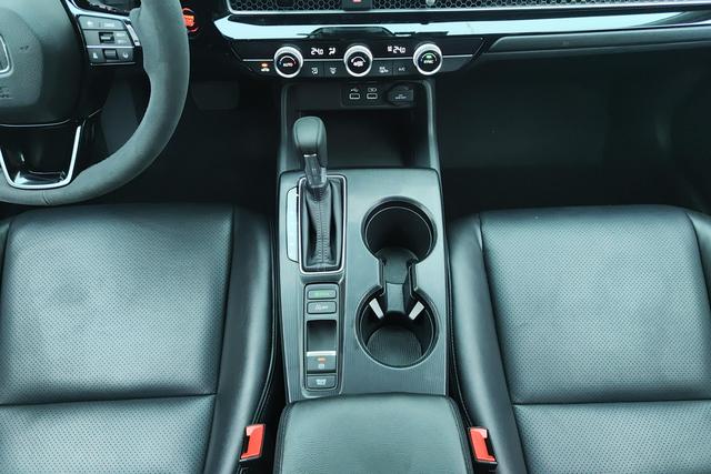 Honda Civic id 3840624 из Китая 10