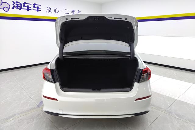 Honda Civic id 3840624 из Китая 17