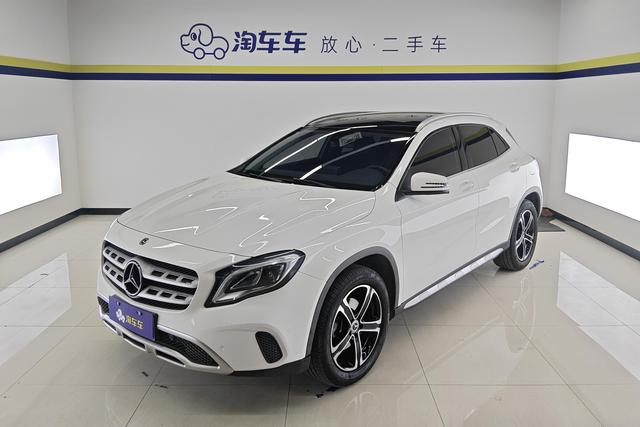 Mercedes Benz GLA 2018 — фото 1