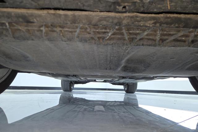 Audi Q2L id 3791766 из Китая 9