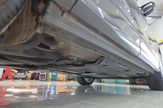 Audi Q2L id 3791766 из Китая 10