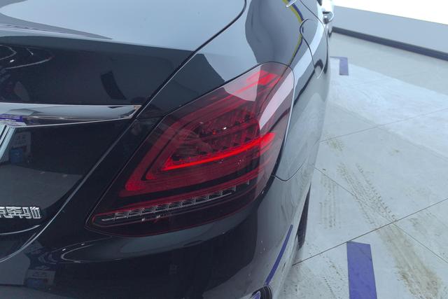 Mercedes-Benz Class C id 3810623 из Китая 16