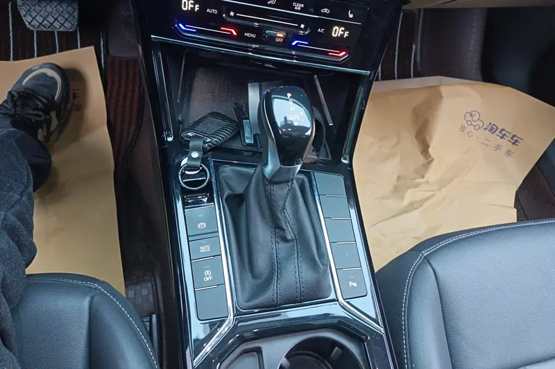 Volkswagen Passat — фото 8