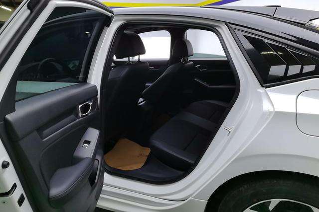 Honda Civic id 3784651 из Китая 11