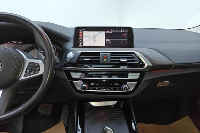BMW X3 2020 — фото 12