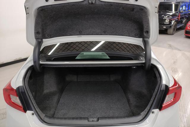 Honda Accord id 3769050 из Китая 9