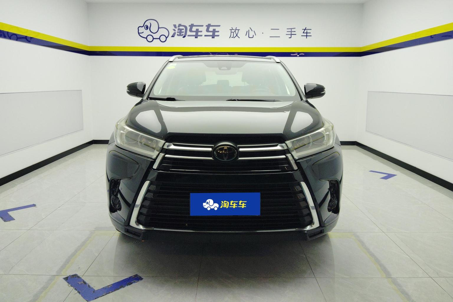 Toyota Highlander 2018 2.0T Luxury 7 мест V