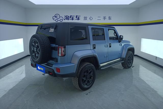 BAIC BJ40 2023 2.0 D AT 4 WD — фото 3