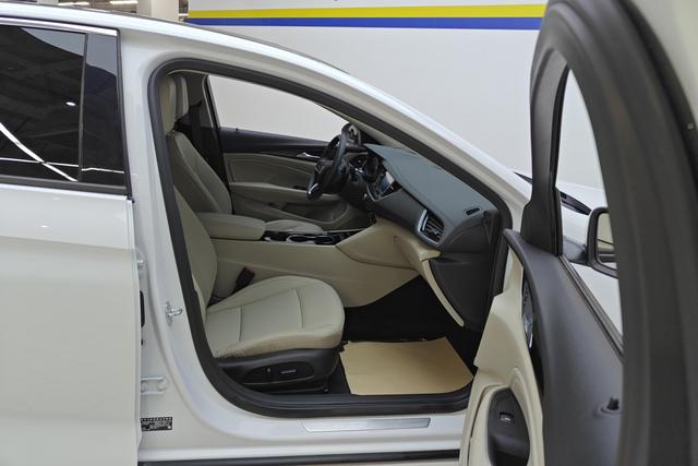 Buick Regal 2022 Белый из Китая