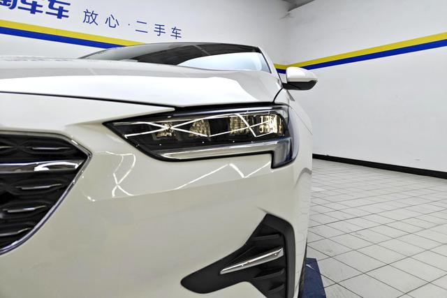 Buick Regal 2022 Белый из Китая, фото 4