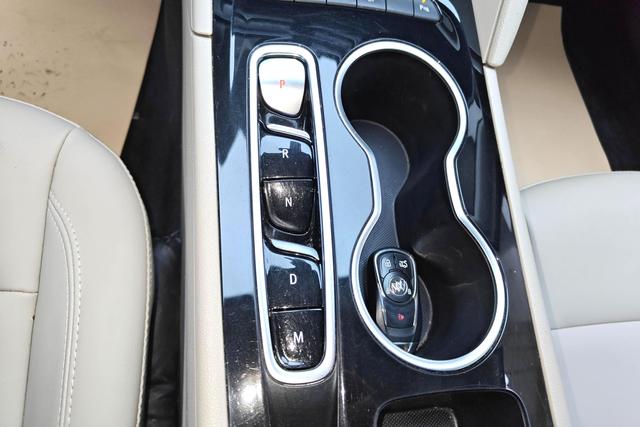 Buick Regal 2021 — фото 15