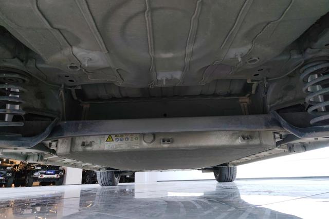 Aian AION Y 2021 Белый из Китая, фото 2