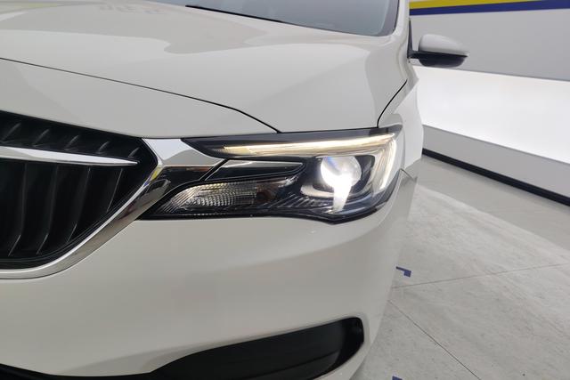 Buick GL6 2020 Белый из Китая