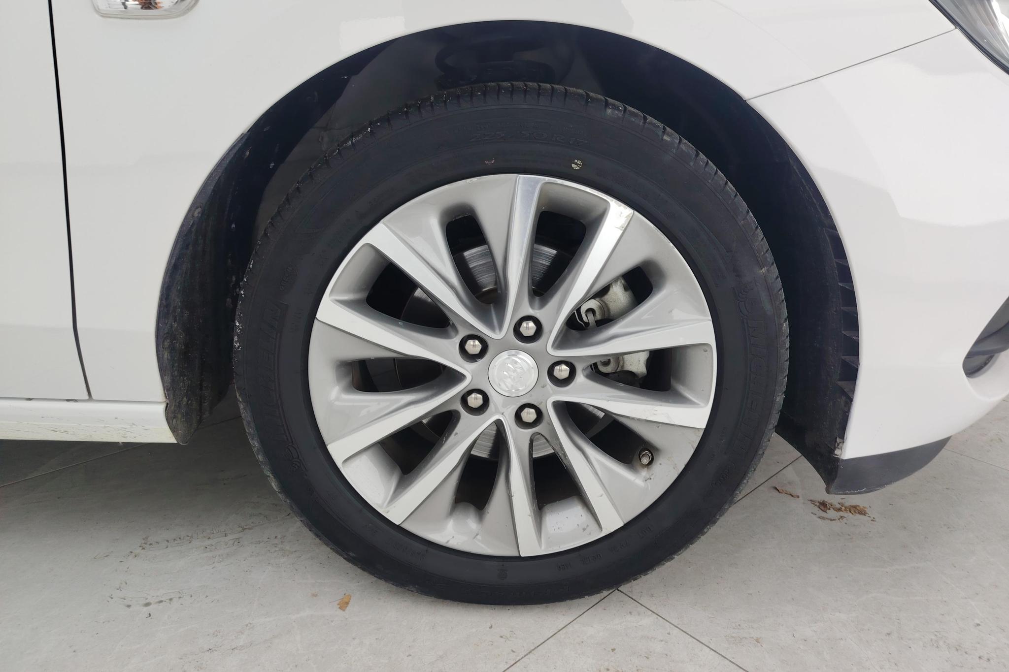 Buick GL6 2019 18T 6 мест Luxury VI