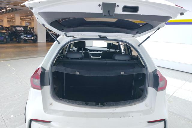 Geely Automobile Vision X3 id 3768914 из Китая 9